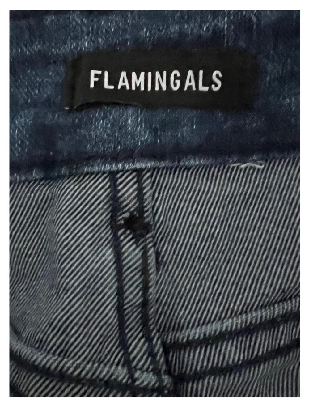NWT FLAMINGALS High-Rise Cargo Denim Shorts in Dark Wash XL - Picture 3 of 6